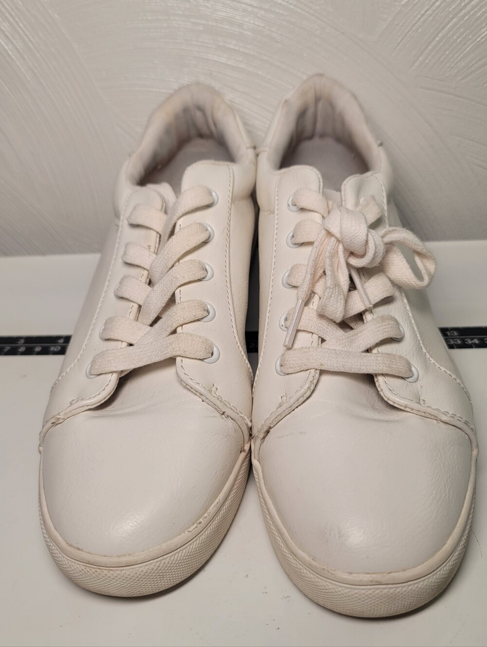 EUC. Betsey Johnson "Boom" White Sneakers.  Size 8.5